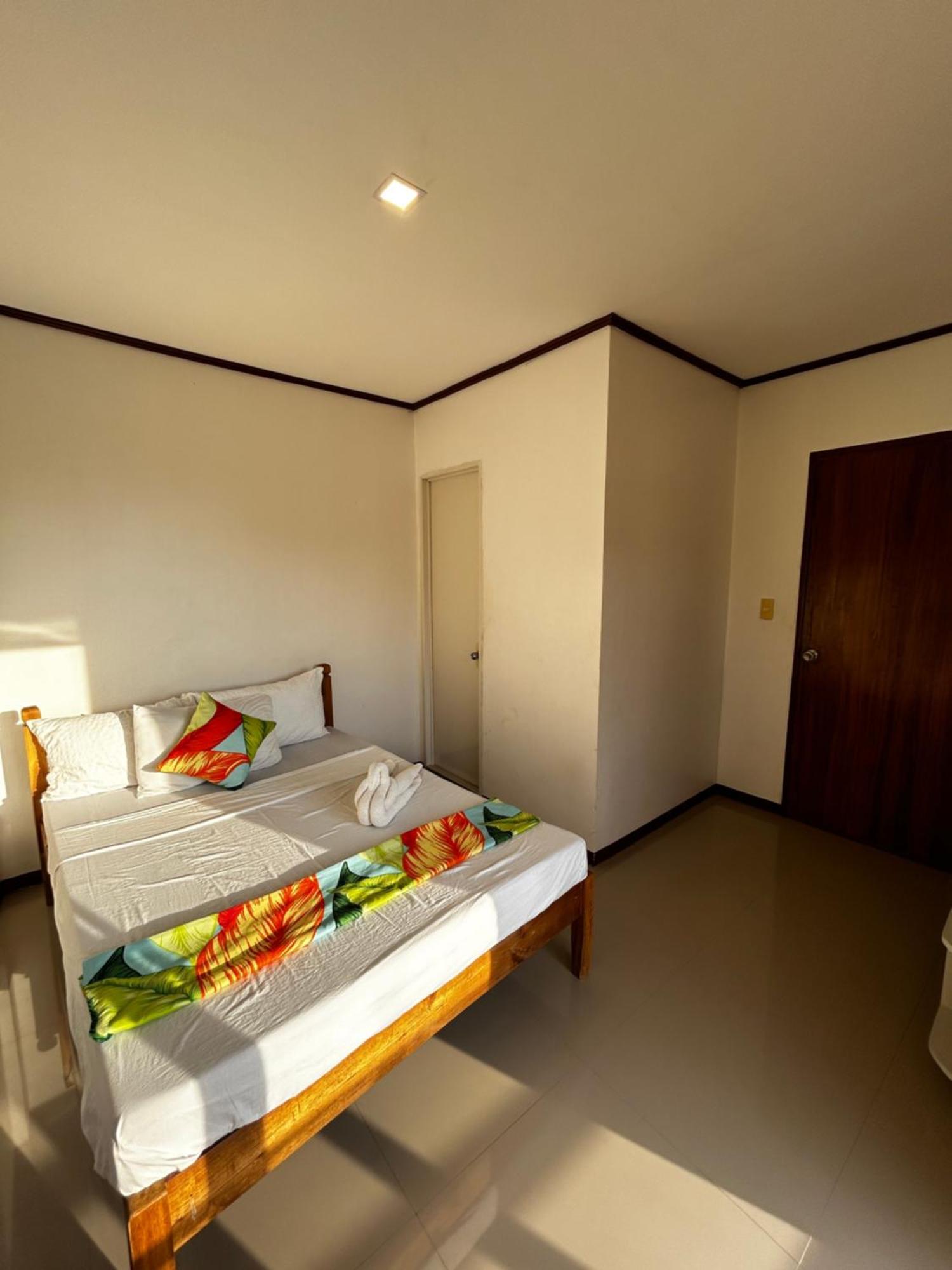 Brenmariel Tourist Inn El Nido Exterior photo